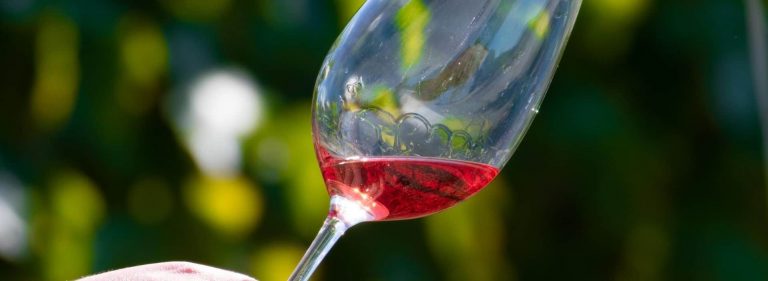 HOW IS A ROSÉ WINE MADE?
